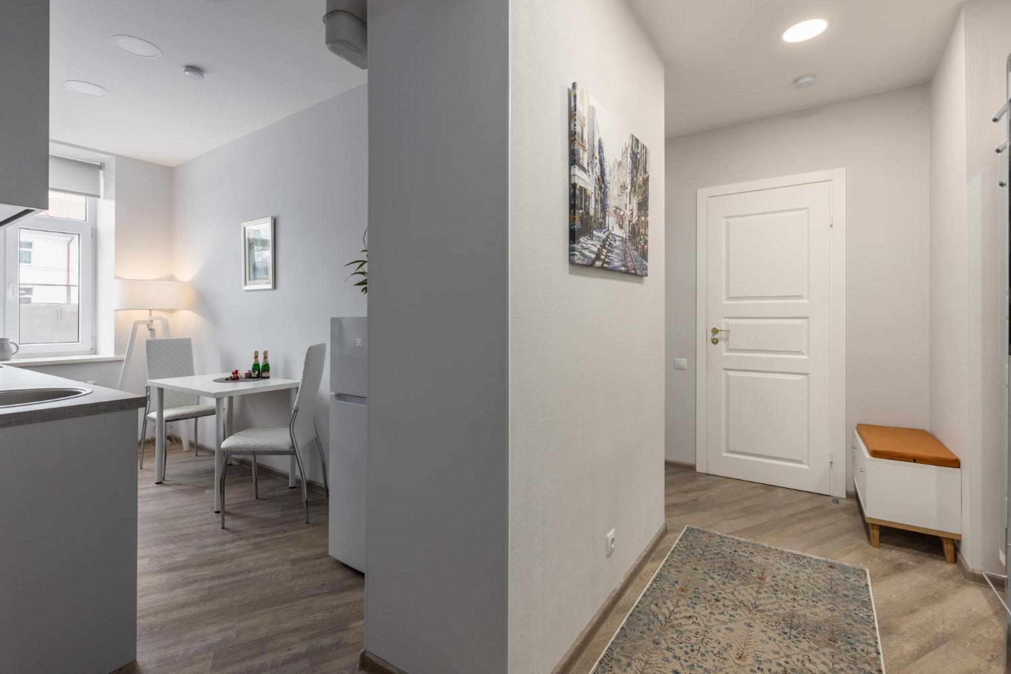 In A Renovated Property, 30 M2 Appartamento *